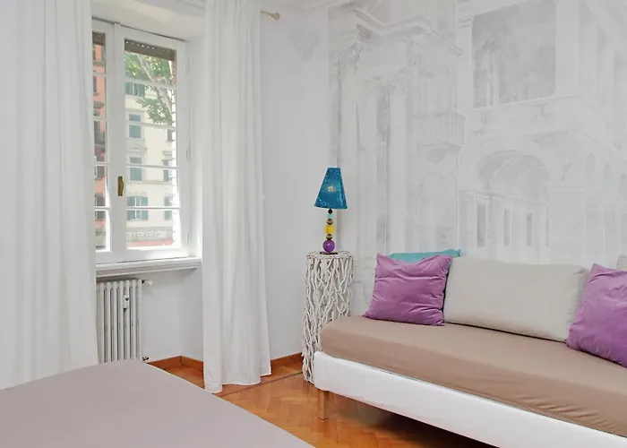Charme E Style: Splendid With 2 Bedrooms דירה רומא